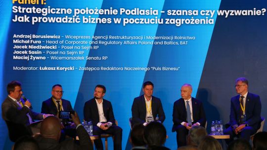 Panel dyskusyjny podczas augustowskiej konferencji.