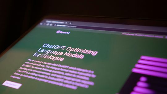 Czy ChatGPT może zastąpić terapię? Wpływ chatbotów AI na zdrowie psychiczne