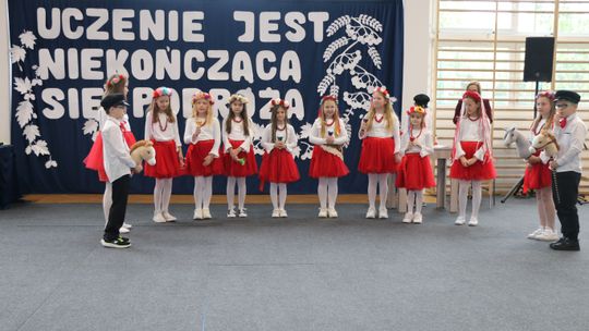 Na uroczystości zaprezentowano występy artystyczne.