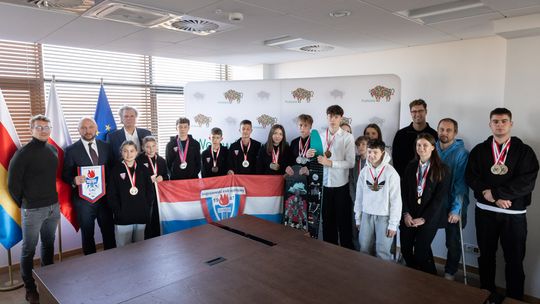 Marszałek pogratulował sukcesów augustowskim narciarzom wodnym