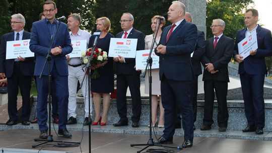 Mateusz Morawiecki poza PiS. Kilkukrotnie odwiedził Augustów