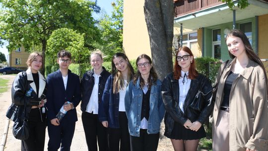 Matura bez większych zaskoczeń. "Było ciężko, ale poszło gładko" — mówią uczniowie po egzaminach
