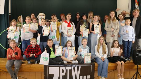 Młodzi aktorzy na scenie – II Edycja Konkursu Młodych Talentów Aktorskich w Augustowie