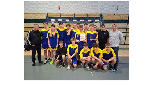 Piłkarze ręczni z trójki na czwartym miejscu w województwie