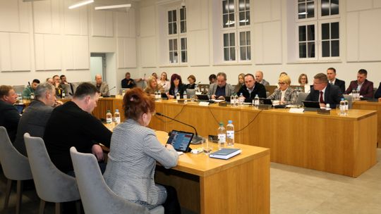 Radni KO apeluję do mieszkańców o udział w sesji, która ma rozpocząć się w urzędzie miejskim w sobotę o godz. 8:30.