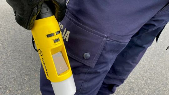 Policja zatrzymała 3 nietrzeźwych kierowców; rekordzista miał blisko 2,5 promila i dożywotni zakaz