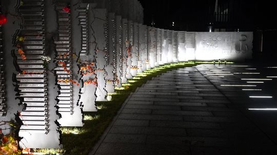 Przeżyj zaduszki muzealne z Instytutem Pileckiego w Augustowie