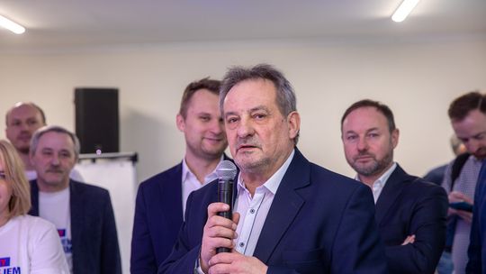 Na pierwszym planie: Leszek Cieślik.