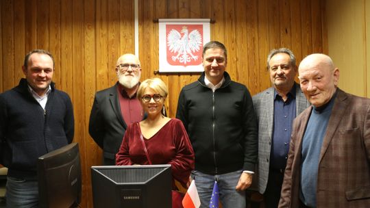 Na zdjęciu m.in. poseł Jacek Niedźwiedzki oraz radni miejscy Izabela Piasecka, Leszek Cieślik i Rafał Harasim.