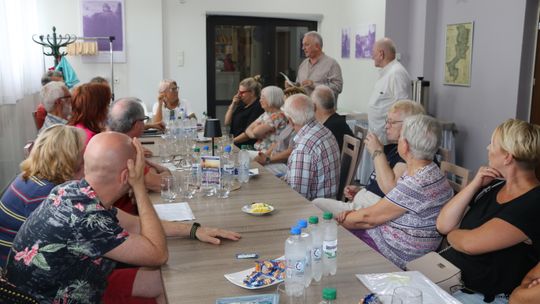 TMZA krytykuje projekt zmian planu dla Zarzecza (FILM)