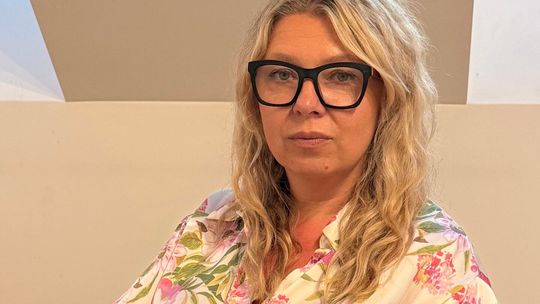 Za publiczne pieniądze przeciwko mieszkance. Skarga na burmistrza w dniu sesji, dzień przed Walnym