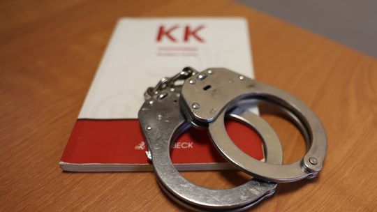 Zatrzymani za kradzież perfum o wartości 1,6 tys. zł