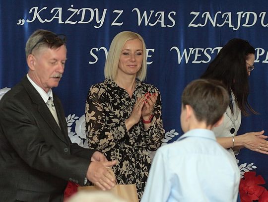 25-lecie Szkoły Podstawowej imienia Obrońców Westerplatte w Rutkach: Święto Patriotyzmu i Historii