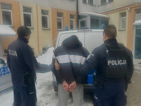 28-latek z powiatu augustowskiego aresztowany za znęcanie. Grozi mu do 5 lat
