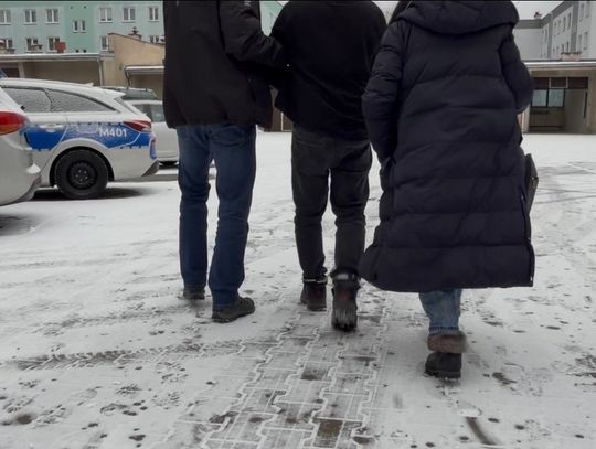 41-latek usłyszał zarzut usiłowania zabójstwa 6‑letniej córki nożem