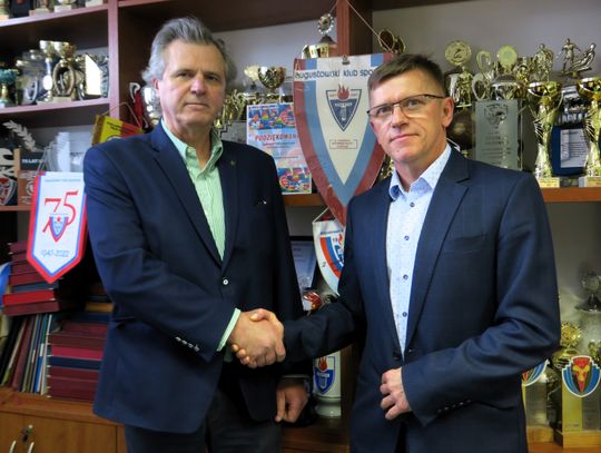 Zdzisław Sadowski, prezes Augustowskiego Klubu Sportowego "Sparta", udzielił poparcia Andrzejowi Zarzeckiemu, kontrkandydatowi obecnego burmistrza.