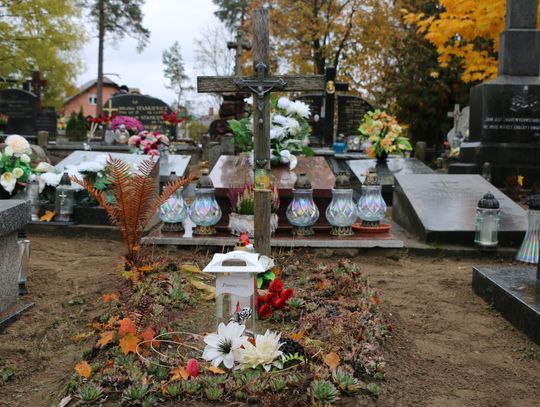 Dariusz Szkiłądź uważa, że aktualny wizerunek grobu jest niegodny zasłużonego Polaka.