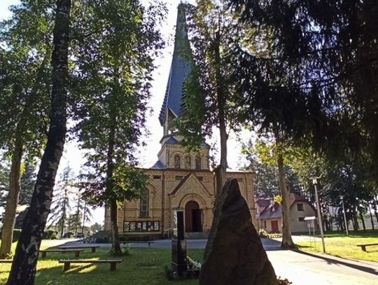 Eksponaty obracają się w proch