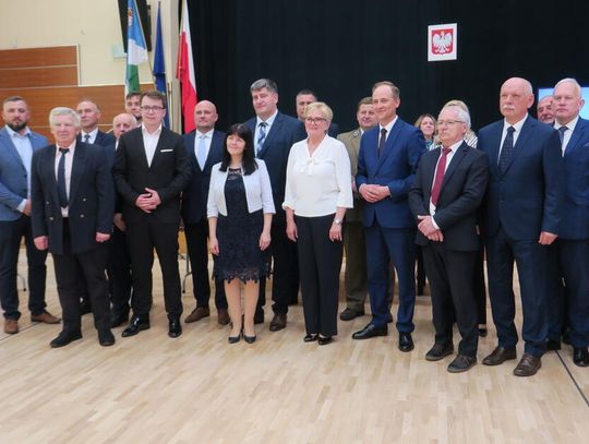 Na zdjęciu: rada powiatu augustowskiego.