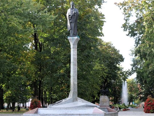 Niedawno o działaniach Politechniki Białostockiej przypomniał Tadeusz Jaworski. Z wypowiedzi Jaworskiego wynikało, iż propozycje ekspertów zostały potraktowana przez władze miejskie po macoszemu.