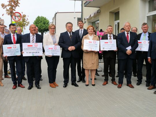 Konferencja prasowa dotycząca inwestycji w powiecie augustowskim (video)