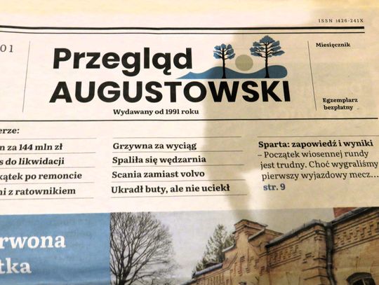 Niedawny numer przywróconego po latach pisma, już w artykule okładkowym w sposób jawny wybielał Mirosława Karolczuka za brak remontu dworca kolejowego.