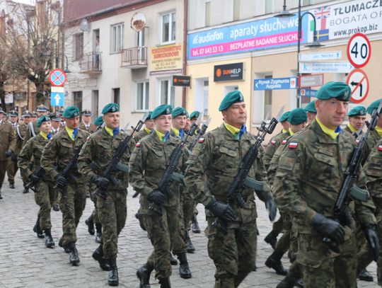 Koszary rosną w ekspresowym tempie