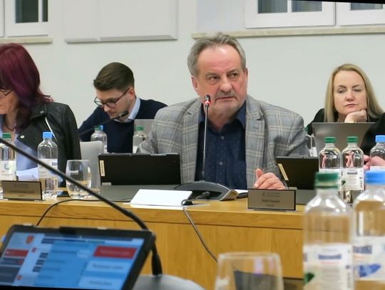 "Chcę i powinniśmy wszyscy chcieć, żeby to mieszkańcom żyło się lepiej, a nie urzędowi" -mówił Leszek Stanisław Cieślik.