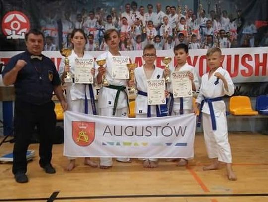 Medale augustowskich karateków 