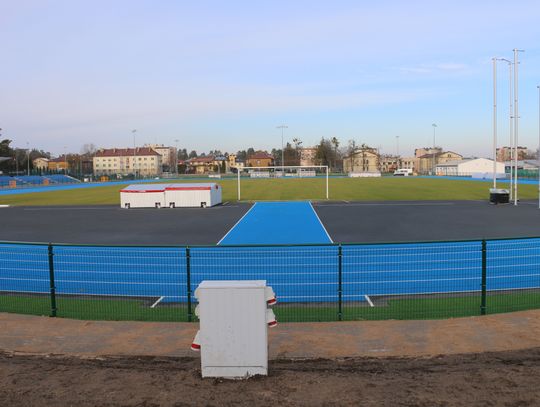 Mieszkańcy chcą biegać na stadionie Mieszkańcy chcą korzystać ze stadionu.