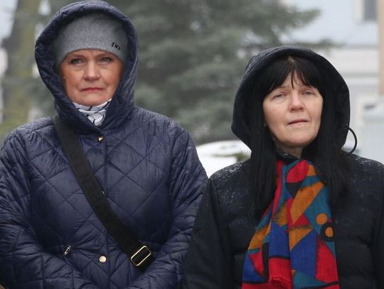 Na zdjęciu od lewej: Alicja Dobrowolska i Elżbieta Puczyłowska z PiS. Jeszcze w poprzedniej kadencji część obserwatorów uważała, że pani Elżbieta jest oponentką pani Alicji wewnątrz partii, dziś obie panie są sojuszniczkami, a radna Puczyłowska zaczęła używać nawet podobnych argumentów.