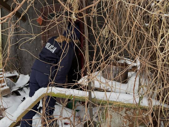 Nie bądź obojętny. Zadzwoń na 112, gdy widzisz bezdomnego, seniora lub osobę nietrzeźwą narażoną na wychłodzenie