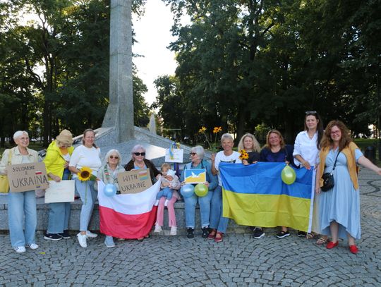 Nie zapominają o Ukrainie. Augustowianki spotkały się na Rynku Zygmunta Augusta