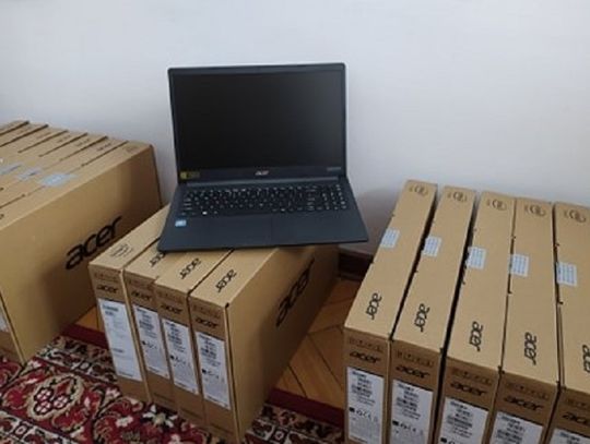 Nowe laptopy dla augustowskich szkół