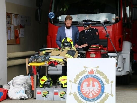  Nowy sprzęt ratowniczy trafił do augustowskich druhów 