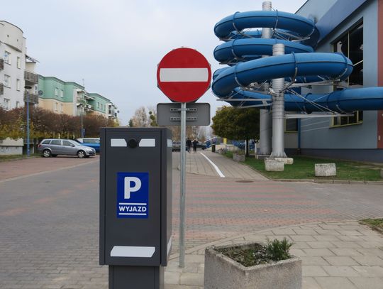 Temat parkingu przy pływalni Centrum Sportu i Rekreacji budzi emocje od wielu miesięcy.