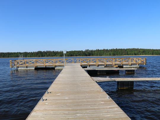 Pomost na plaży Bielnik