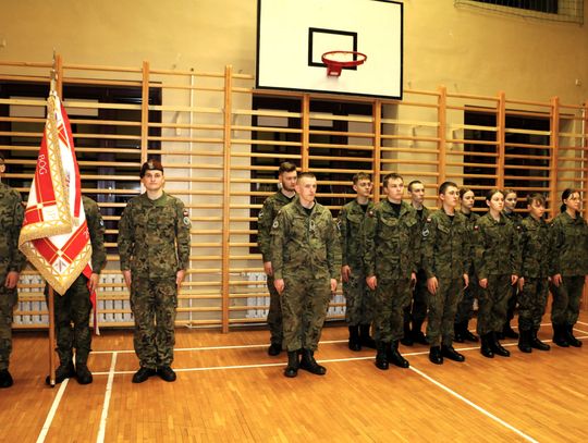 Podniosła Wigilia Żołnierska w II LO: spotkanie patriotyczne