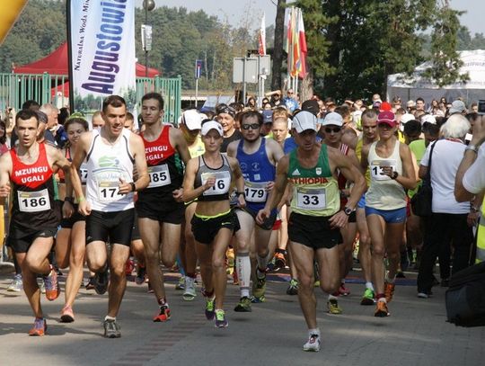 Półmaratończycy dobiegli do mety (fotogaleria)