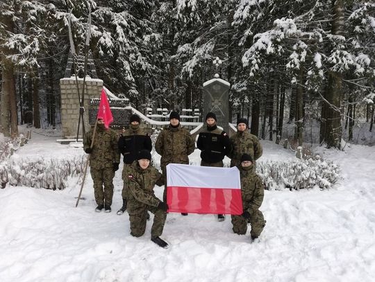 Przeszli 113 km, by oddać hołd powstańcom 