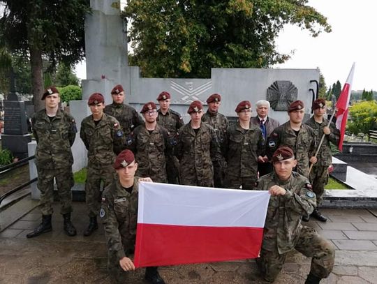 Przeszli pieszo 200 km