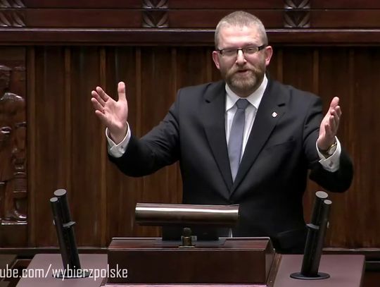 Sejm chce dużych pieniędzy od posła. Grzegorz Braun kpi sobie z kar