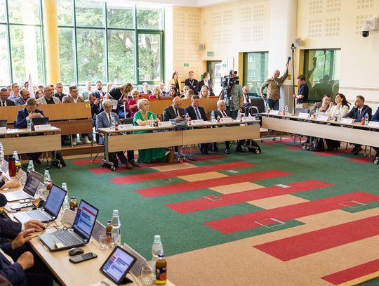 Sejmik przyjął stanowisko w sprawie „paktu migracyjnego”