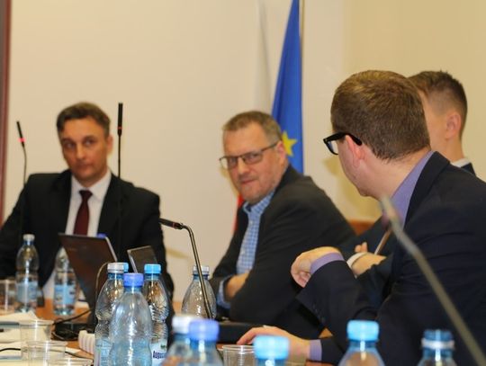 Sesja Rady Miasta 11 grudnia 2017 cz. III (relacja audio)