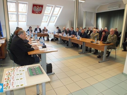 Sesja Rady Powiatu z 15 listopada 2016 (audio cz. I)