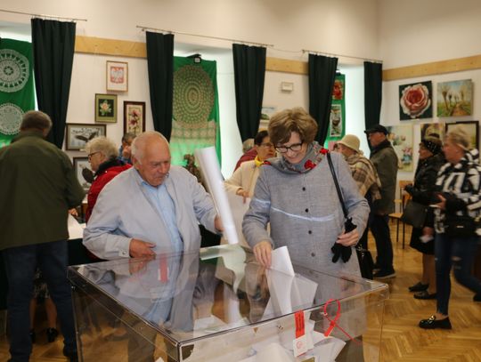 Augustowianie podczas wyborów parlamentarnych.