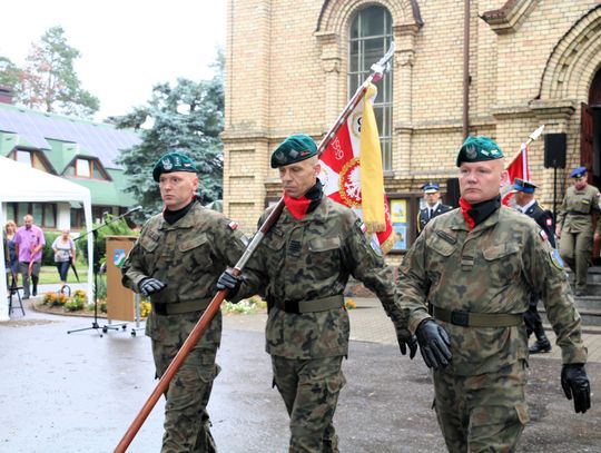 Uczestnicy ceremonii mnóstwo miejsca poświęcili aspektom historycznym, przeplatali je wątkami ze współczesności.