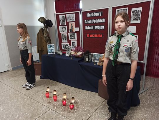 11 września w Szkole Podstawowej nr 2 w Augustowie obchodzono Narodowy Dzień Polskich Dzieci Wojny.