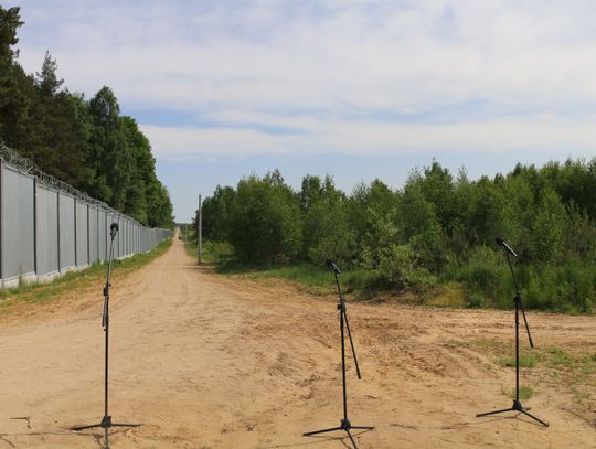 Zapora na granicy polsko-białoruskiej (archiwum PP).