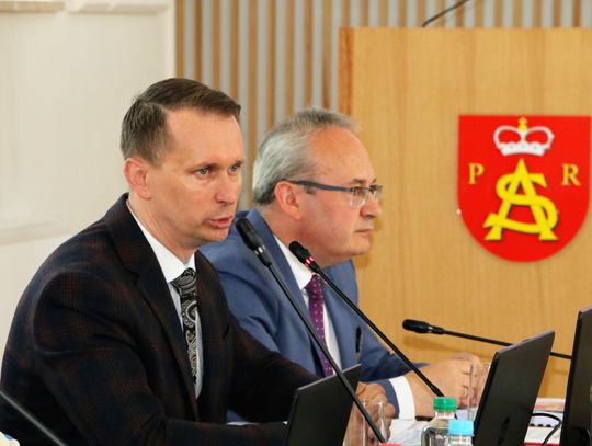 Sławomir Sieczkowski (pierwszy po lewej).